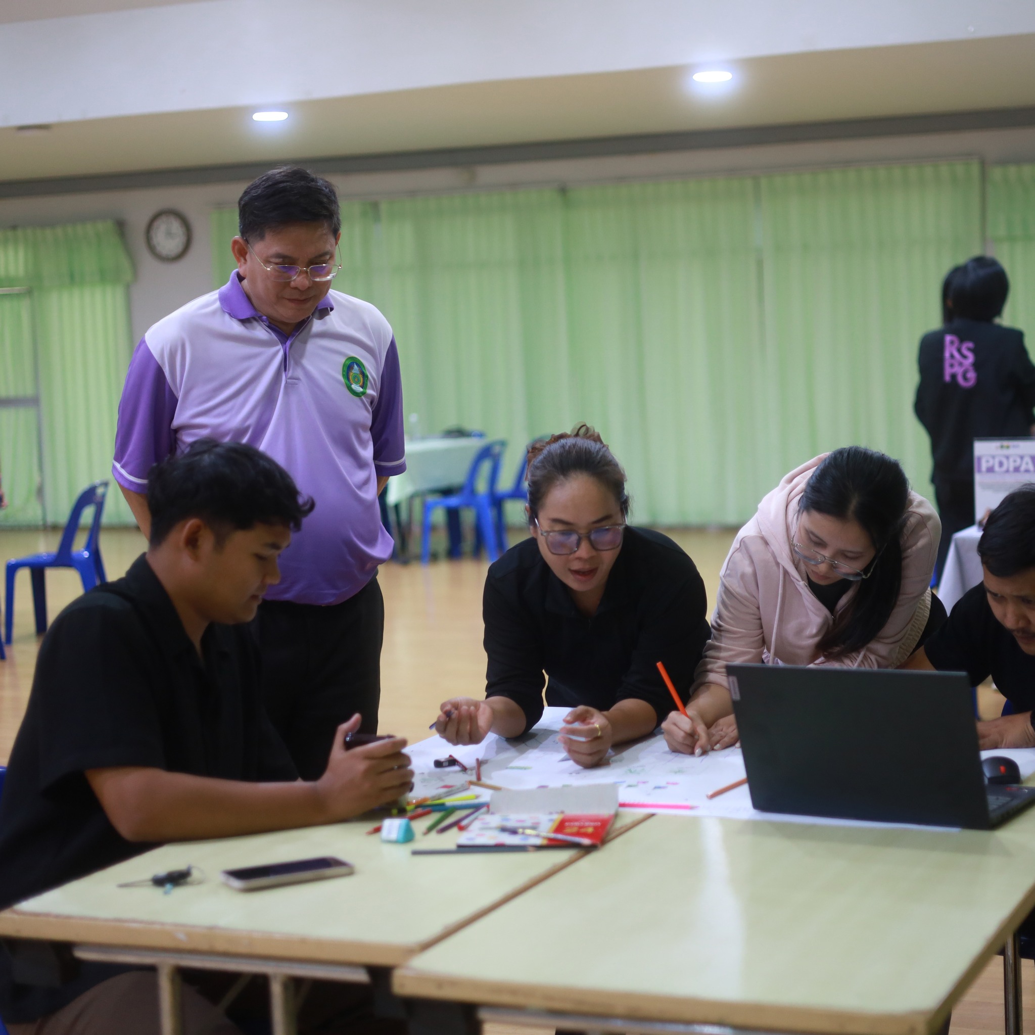 ศูนย์ประสานงาน อพ.สธ. - มหาวิทยาลัยราชภัฏรำไพพรรณี (อพ.สธ.-มร.รพ.) จัดโครงการอบรมปฏิบัติการ หลักสูตร การสำรวจและจัดทำฐานทรัพยากรท้องถิ่น (9 ใบงาน) ครั้งที่ 1/2569 (วันที่3)