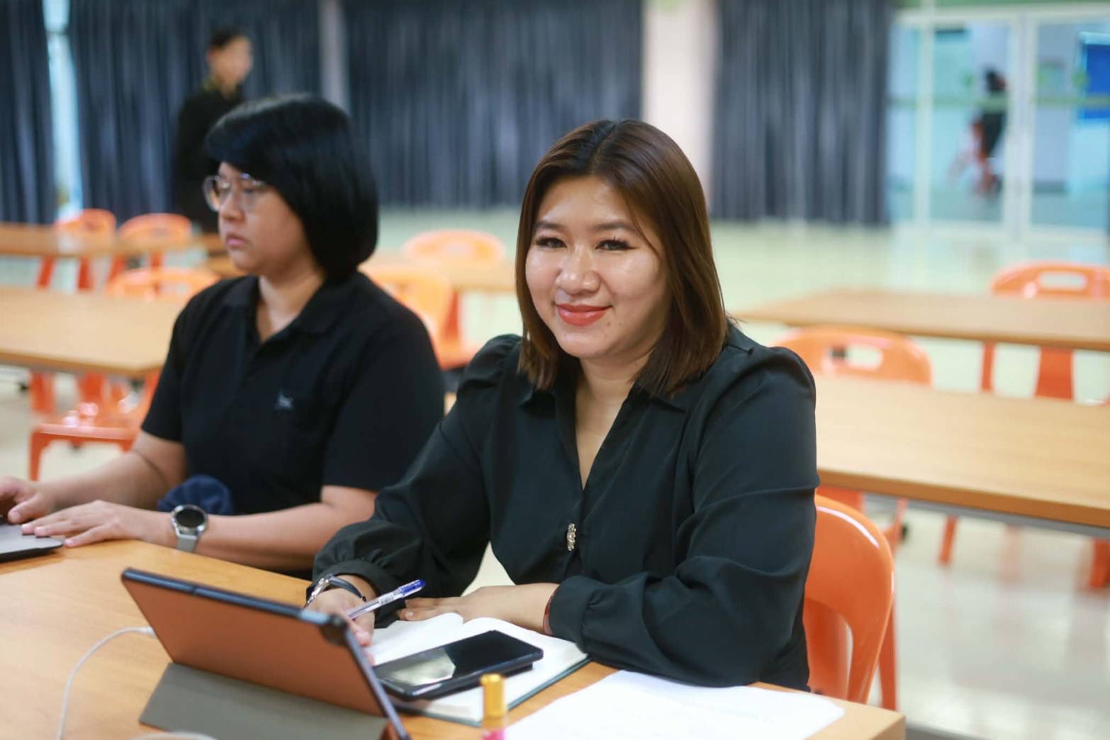 คณะมนุษยศาสตร์และสังคมศาสตร์ ร่วมอบรมเชิงปฏิบัติการพัฒนาแผนงานวิจัยและข้อเสนอโครงการบริการวิชาการ อพ.สธ.