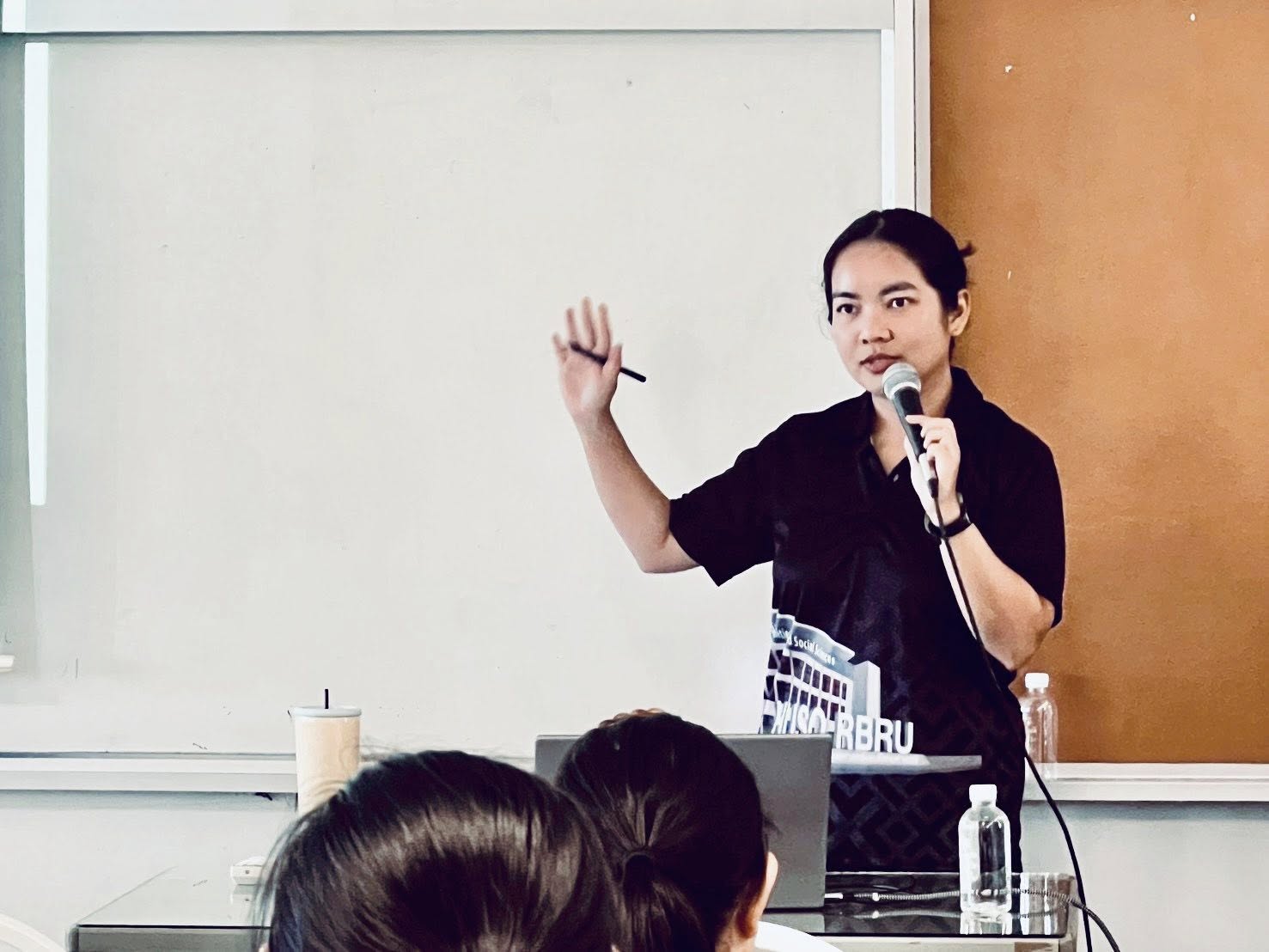 คณะมนุษยศาสตร์และสังคมศาสตร์ มรภ.รำไพพรรณี ร่วมเป็นวิทยากรอบรมภาษาจีนเพื่อการสื่อสาร