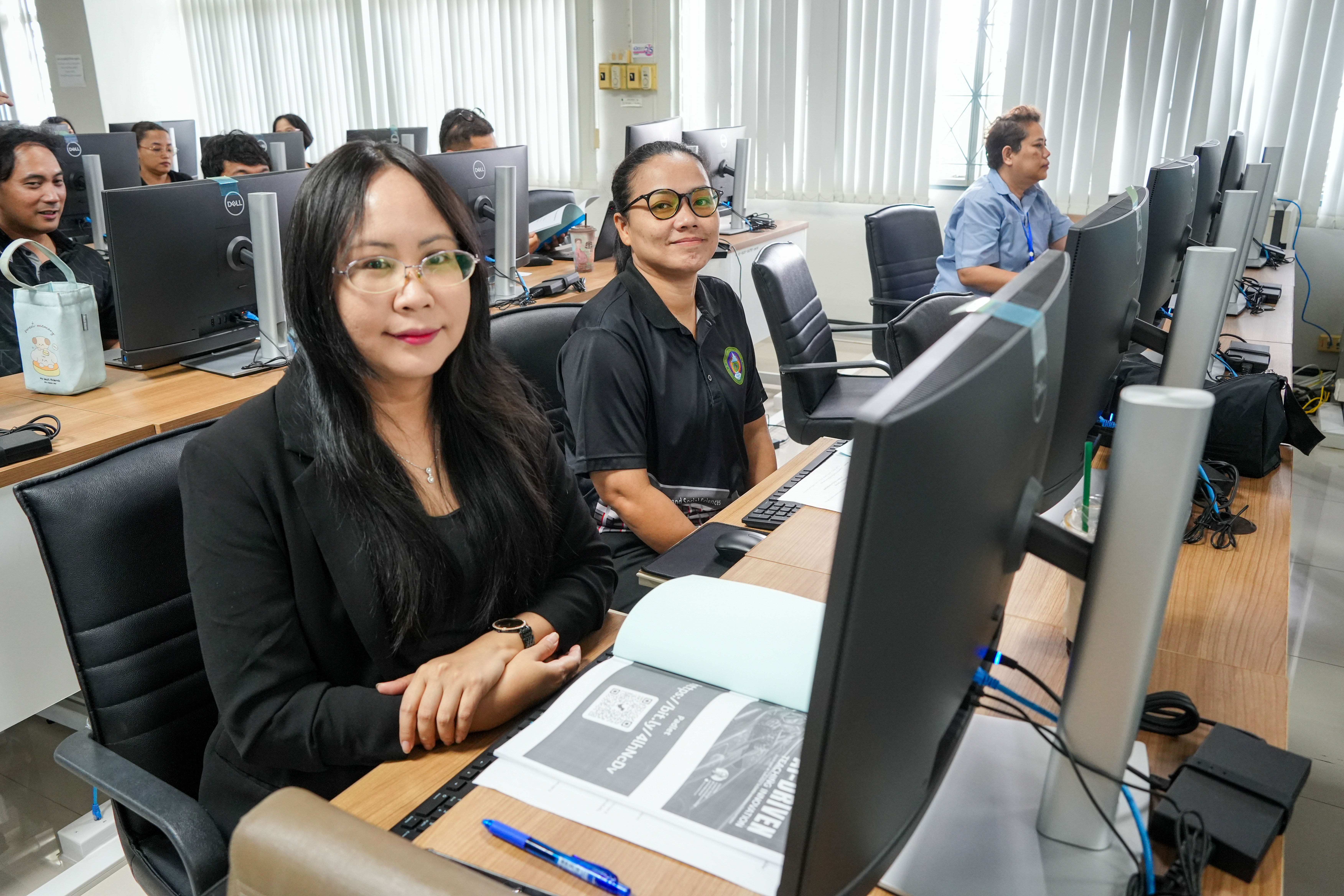 จัดอบรม "Vibe Coding" นำร่องเทรนด์ AI สร้างแอปฯ โดยไม่ต้องเขียนโค้ด ยกระดับการสอนยุคดิจิทัล