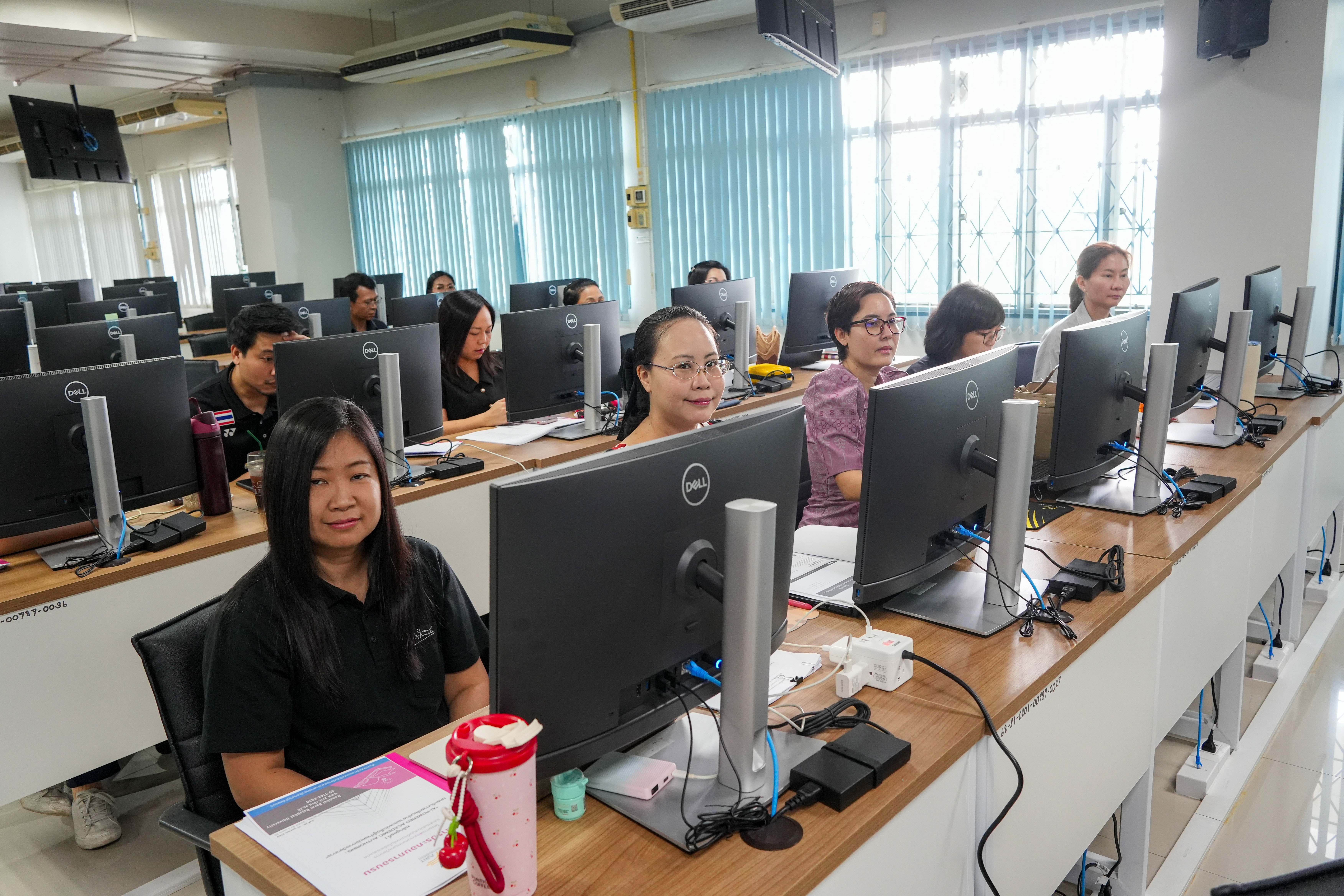 สำนักวิทยบริการฯ เสริมทักษะสายวิชาการจัดอบรมเทคนิคเขียนตำราและหนังสือ มุ่งสู่ตำแหน่งทางวิชาการ