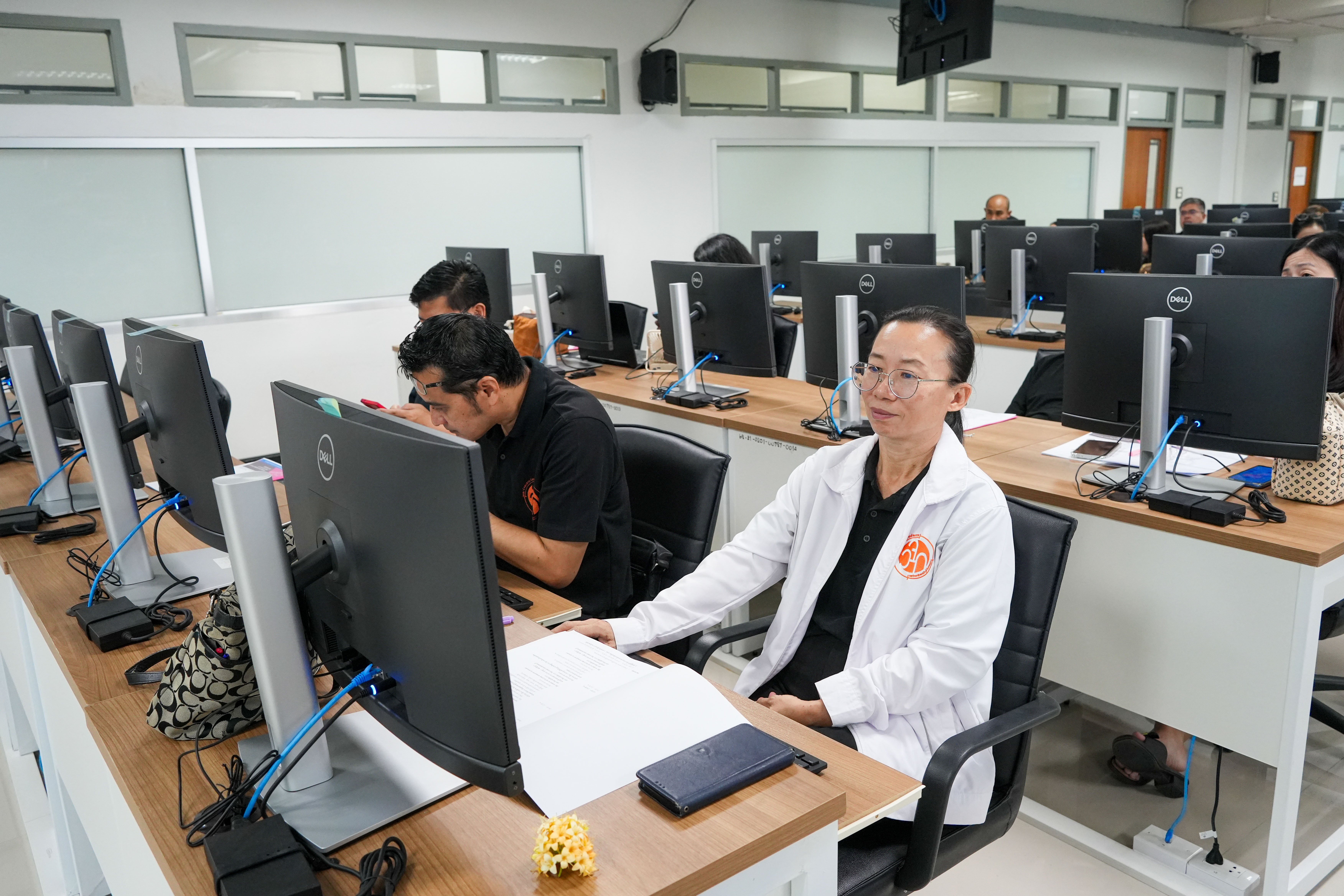 สำนักวิทยบริการฯ เสริมทักษะสายวิชาการจัดอบรมเทคนิคเขียนตำราและหนังสือ มุ่งสู่ตำแหน่งทางวิชาการ