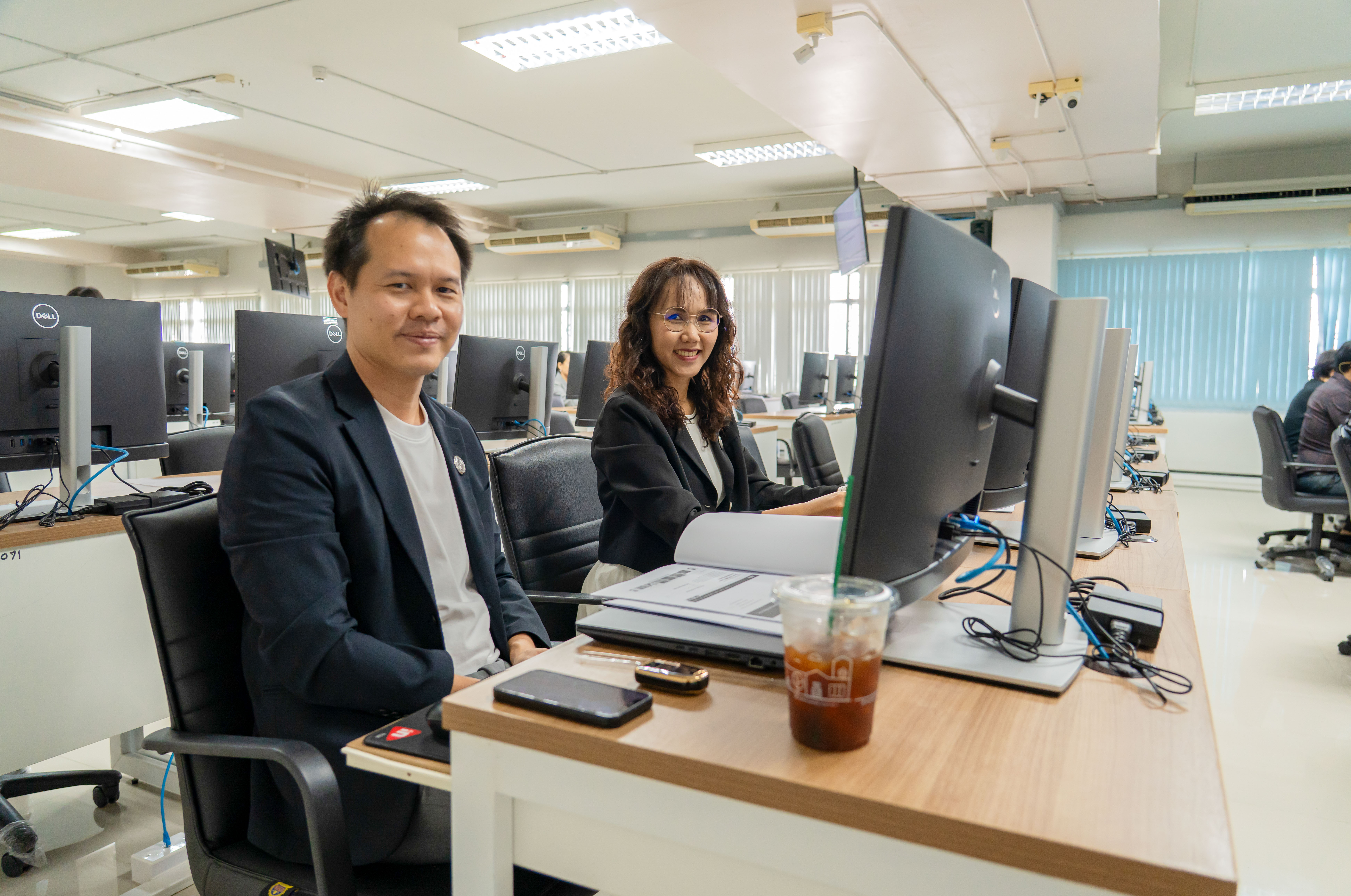 สำนักวิทยบริการฯ เสริมทักษะสายวิชาการจัดอบรมเทคนิคเขียนตำราและหนังสือ มุ่งสู่ตำแหน่งทางวิชาการ
