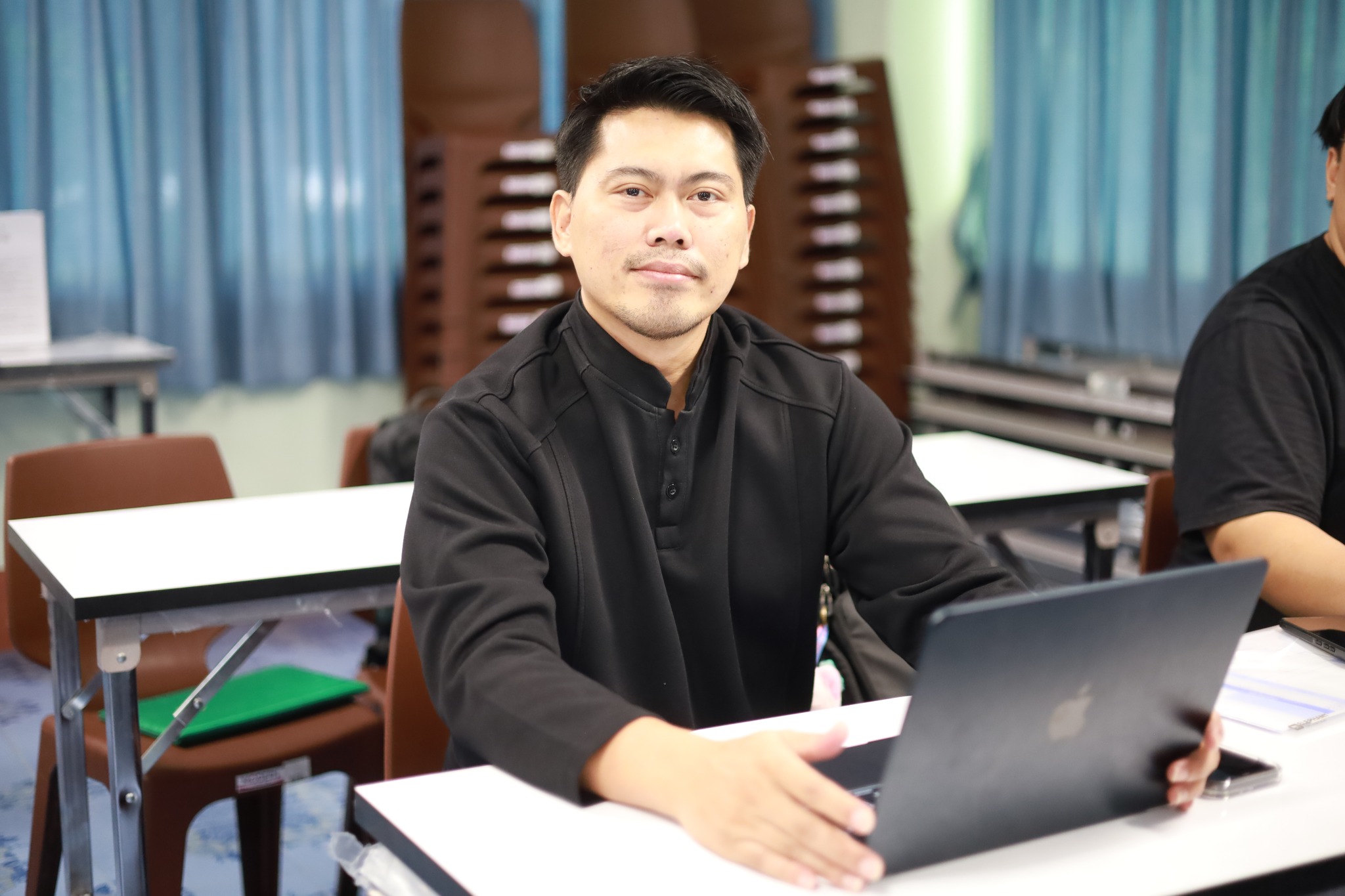 มรภ.รำไพพรรณี ติวเข้มบุคลากร! จัด Workshop เขียนข้อเสนอโครงการ อพ.สธ. ปี 2571 ตามแผนแม่บทระยะ 5 ปีที่แปด