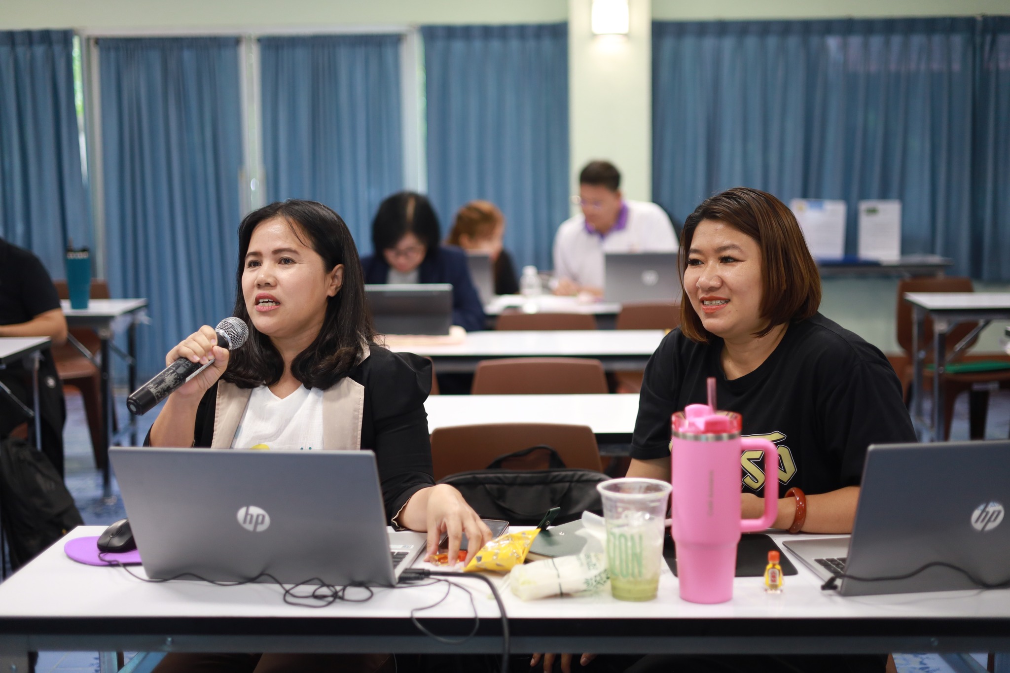 มรภ.รำไพพรรณี ติวเข้มบุคลากร! จัด Workshop เขียนข้อเสนอโครงการ อพ.สธ. ปี 2571 ตามแผนแม่บทระยะ 5 ปีที่แปด