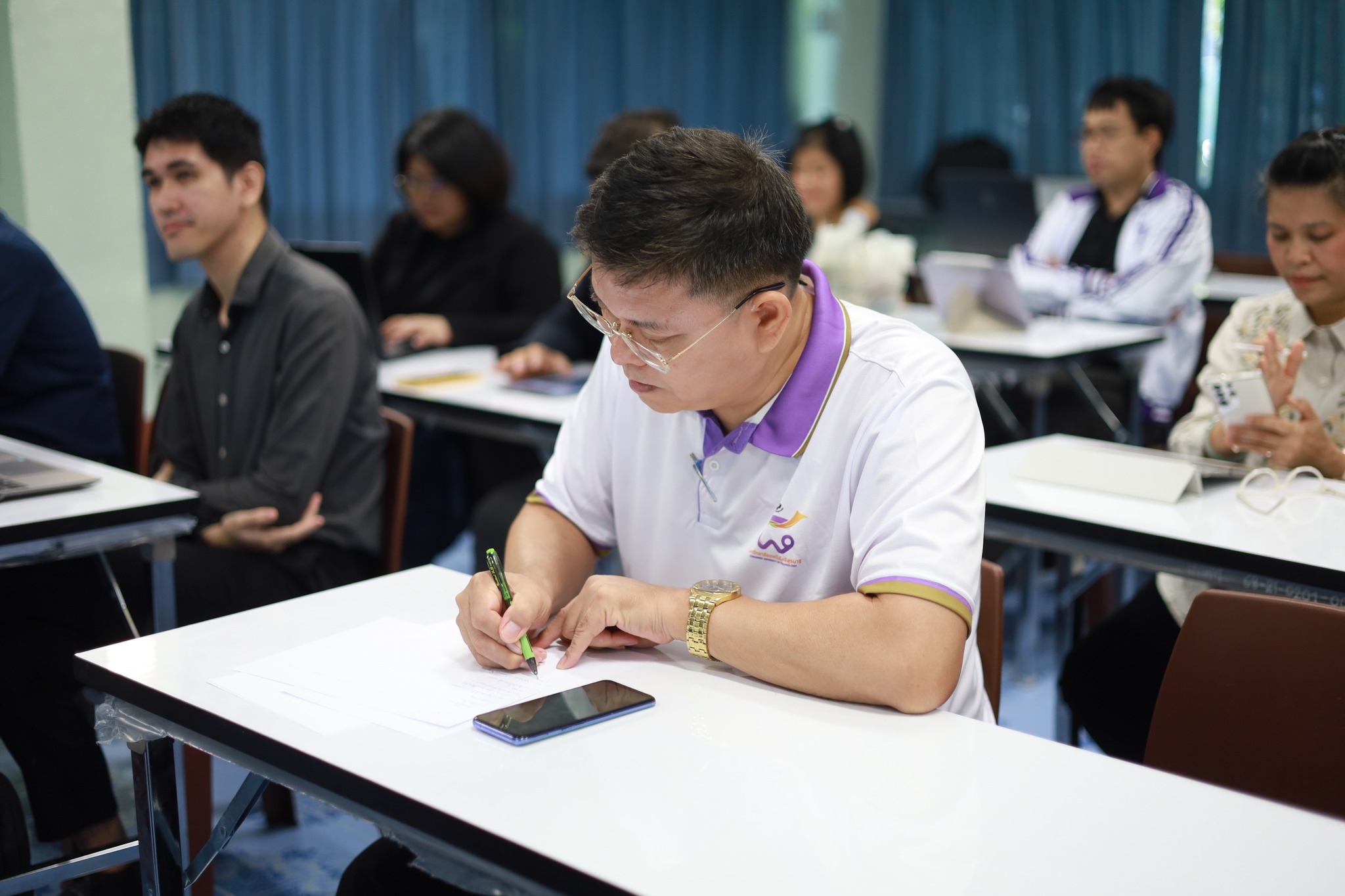 มรภ.รำไพพรรณี ติวเข้มบุคลากร! จัด Workshop เขียนข้อเสนอโครงการ อพ.สธ. ปี 2571 ตามแผนแม่บทระยะ 5 ปีที่แปด