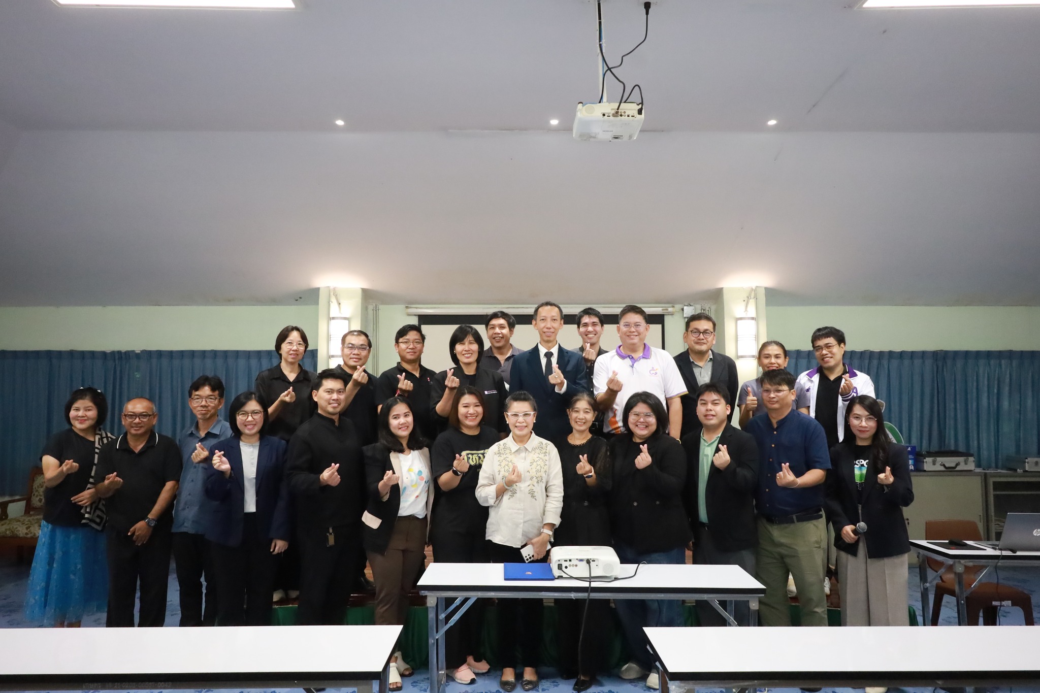 มรภ.รำไพพรรณี ติวเข้มบุคลากร! จัด Workshop เขียนข้อเสนอโครงการ อพ.สธ. ปี 2571 ตามแผนแม่บทระยะ 5 ปีที่แปด