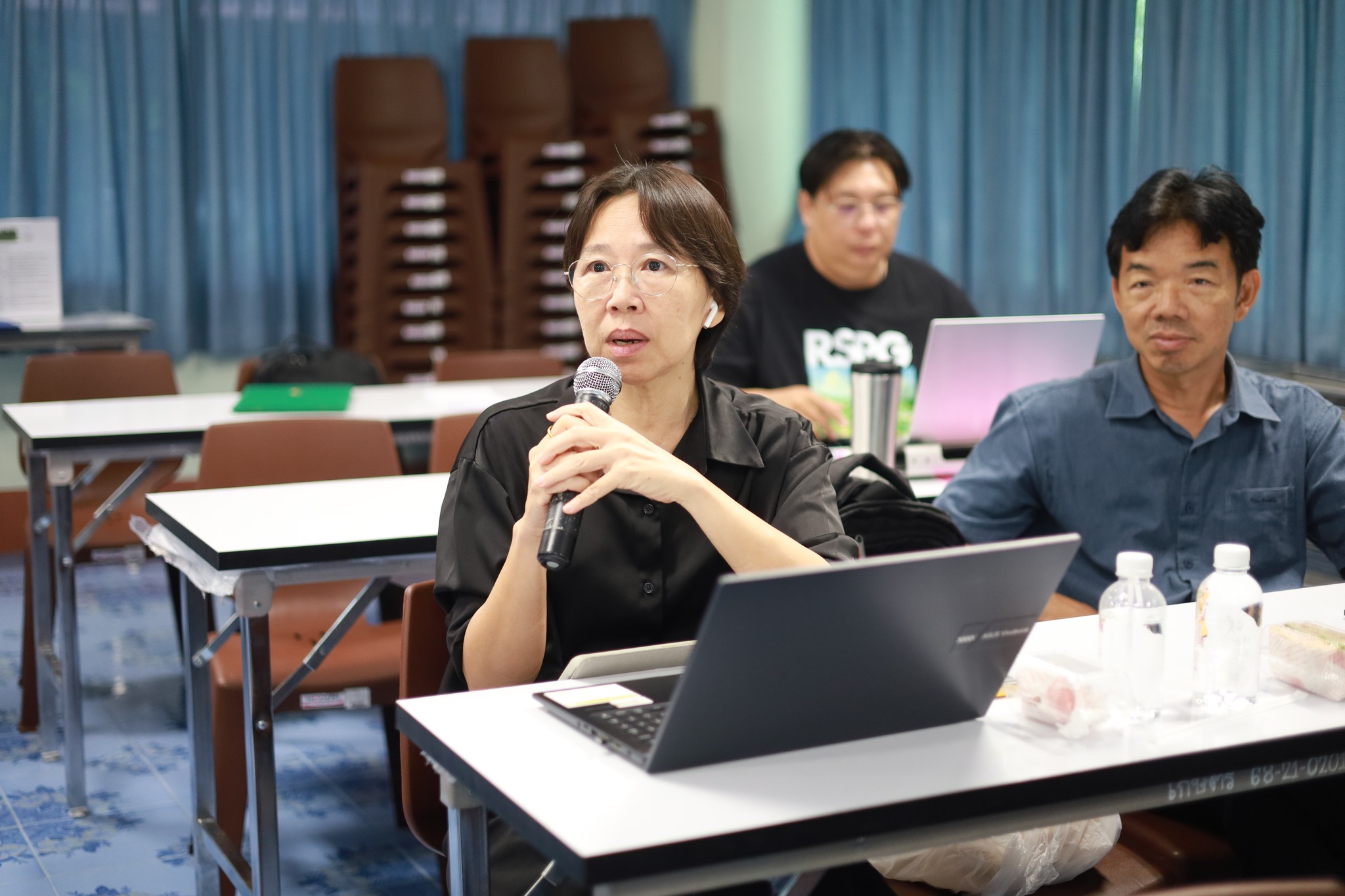 มรภ.รำไพพรรณี ติวเข้มบุคลากร! จัด Workshop เขียนข้อเสนอโครงการ อพ.สธ. ปี 2571 ตามแผนแม่บทระยะ 5 ปีที่แปด