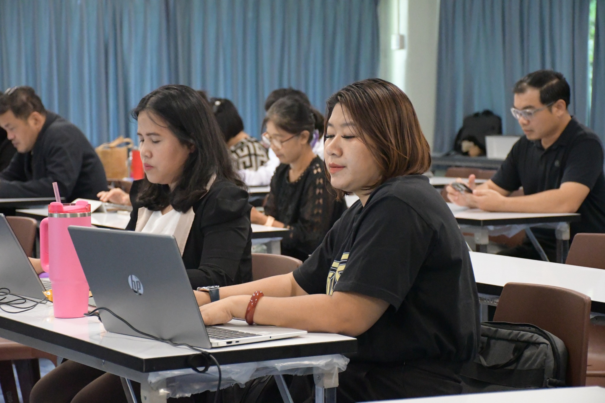 มรภ.รำไพพรรณี ติวเข้มบุคลากร! จัด Workshop เขียนข้อเสนอโครงการ อพ.สธ. ปี 2571 ตามแผนแม่บทระยะ 5 ปีที่แปด
